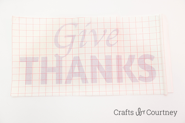DIY Give Thanks Fall Sign by Crafts by Courtney | The transfer paper process.