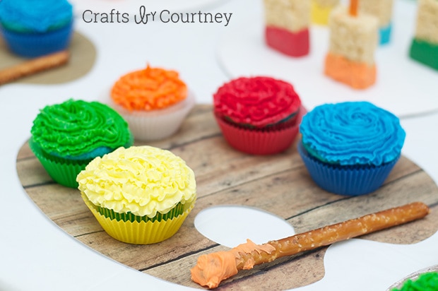 Easy DIY Kids Art Themed Birthday Party - Paint Palette Cupcakes