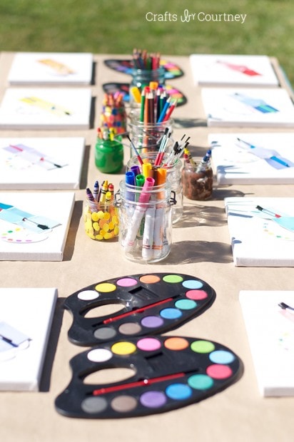 Easy DIY Kids Art Themed Birthday Party - Create an easy craft table on a budget! 