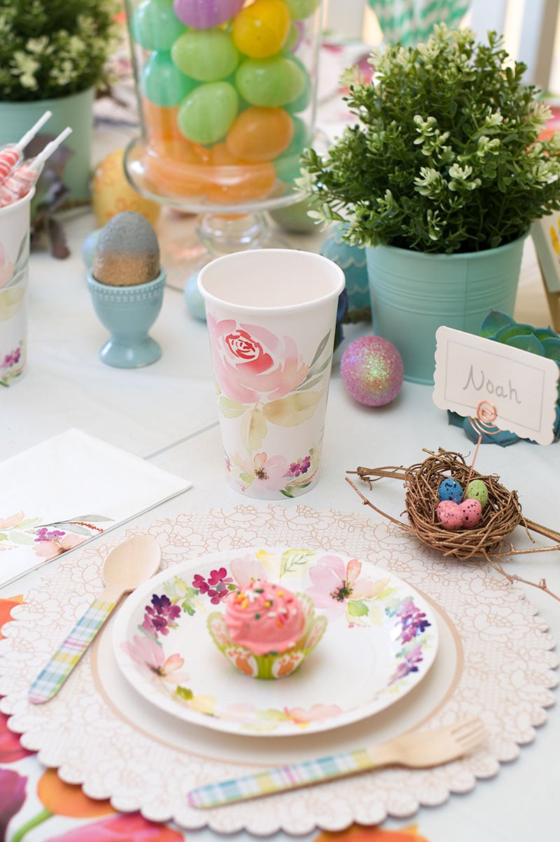Easter-Party-Table-Setting-2