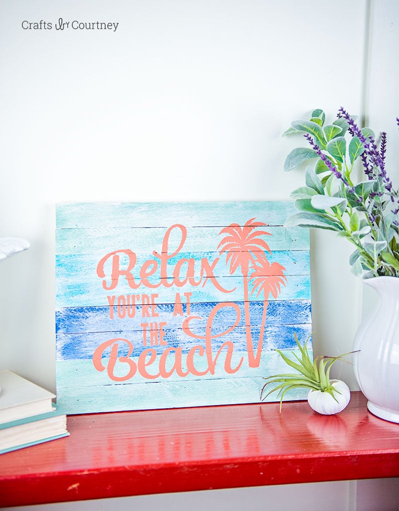 CREATE A DIY Beach Sign with Vintage Effect Wash
