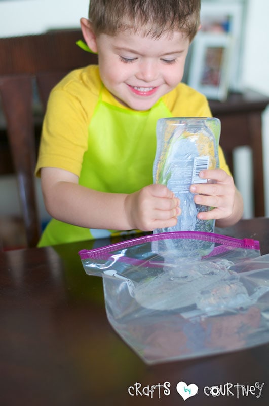 Create a Colorful Glitter and Gel Sensory Bag