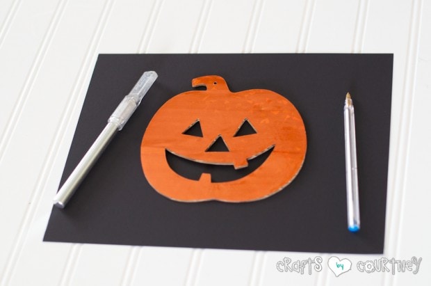 Halloween Craft: Scrapbook Paper Pumpkin Silhouette Craft: Trace Out Your Pumpkin