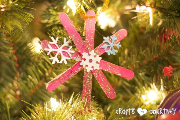 Christmas Home Decor Inspiration: Snowflake Craft