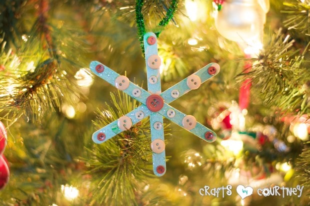 Christmas Home Decor Inspiration: Popsicle Stick Snowflake Craft