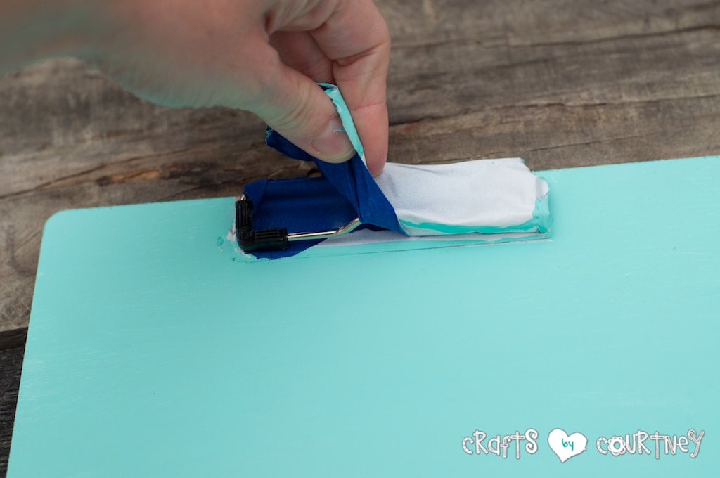 DIY Dollar Tree Makeover: Turn Clipboards Into Decorative Frames: Remove Your Painters Tape
