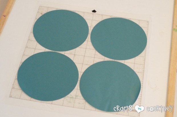 Pottery Barn Knockoff: Jumbo Watercolor Palette - Cut your circles in vinyl