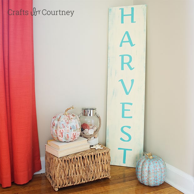 DIY Distressed Harvest Sign