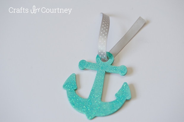 Easy DIY Wooden Anchor Ornaments for Christmas