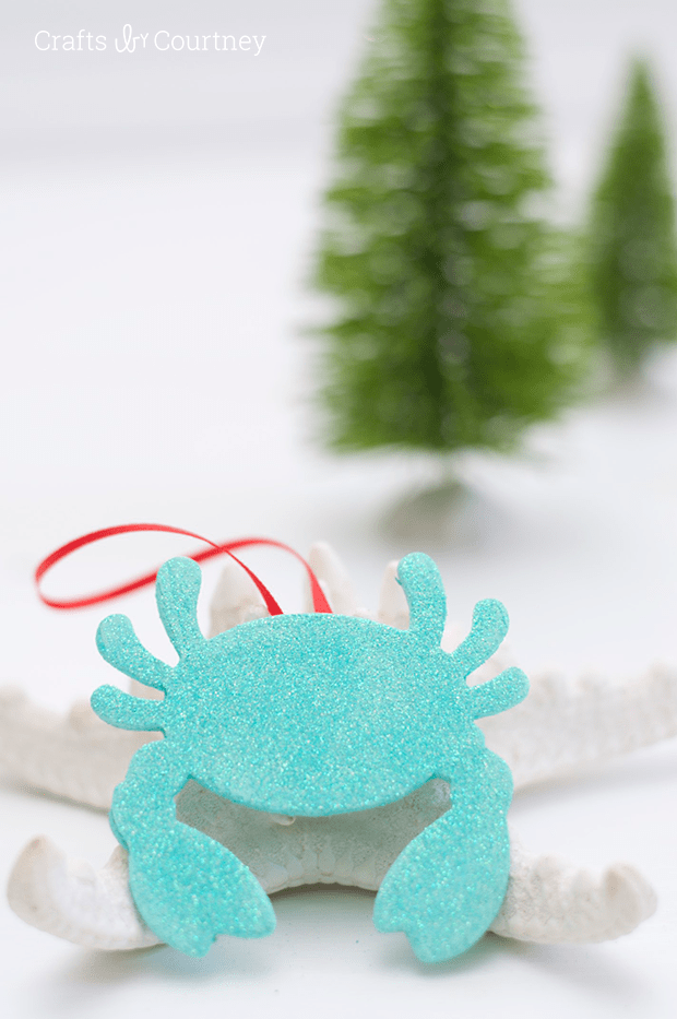 DIY Christmas ornament crafts for Christmas - Crafts by Courtney