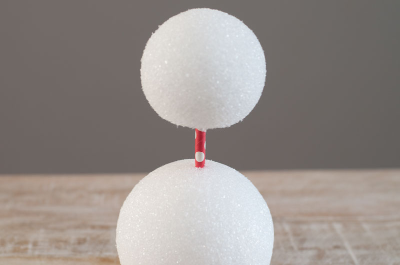 Snowman Craft - Beachy Style: Step 2 - Connect Balls