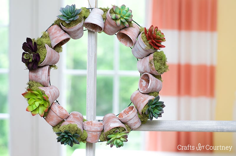 Simple DIY Succulent Wreath with Terracotta Pots