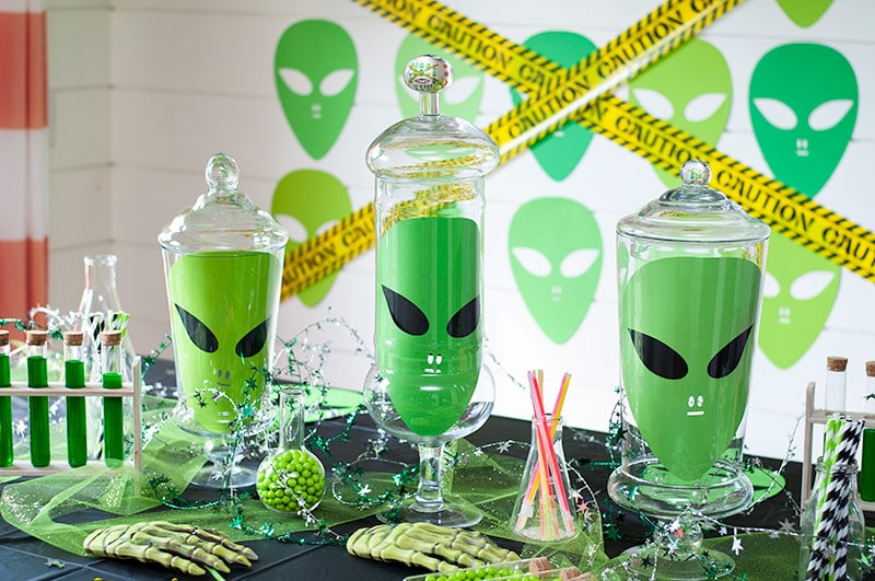 Halloween DIY Alien Party with Goblies