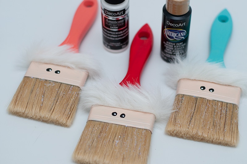 How to Make a Santa Paintbrush Ornament