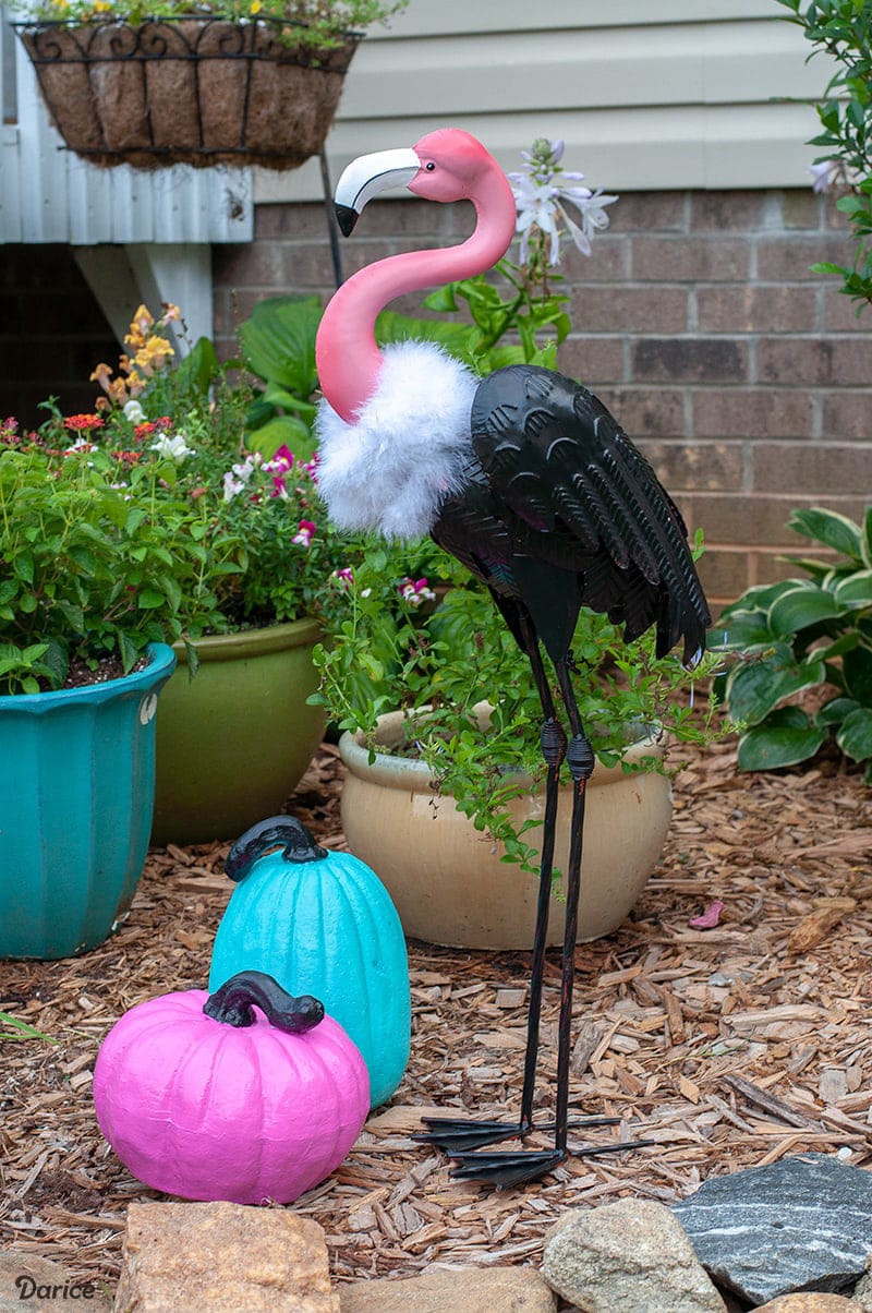 DIY Spooky Lawn Flamingo Vulture for Halloween using DecoArt Outdoor Living Paint